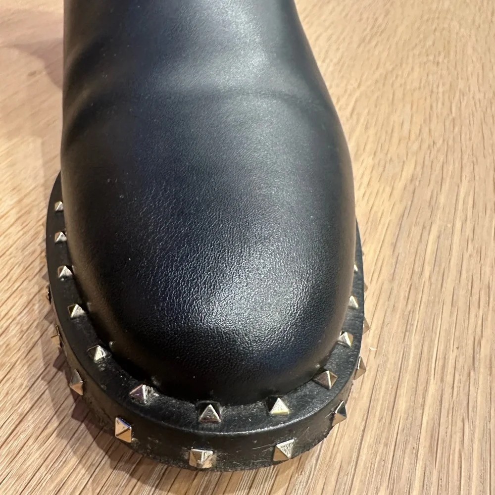 Valentino studded black leather boots - Picture 16 of 16